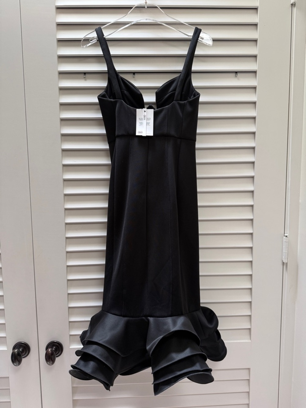 ASOS DESIGN Premium Cupped Flippy Pephem Midi Dress size US2 - Picture 3 of 5